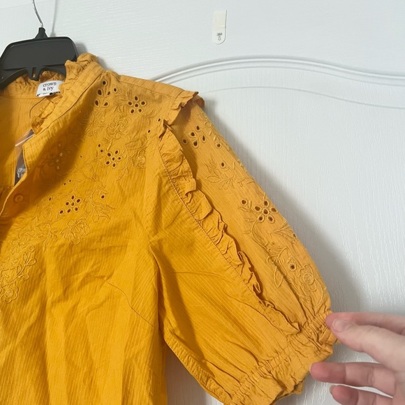 Crown & ivy | nwt yellow button down blouse - M - Picture 4 of 8
